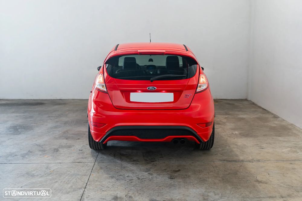 Ford Fiesta 1.6 EcoBoost c/ Pack Pele Desportiva ST - 4
