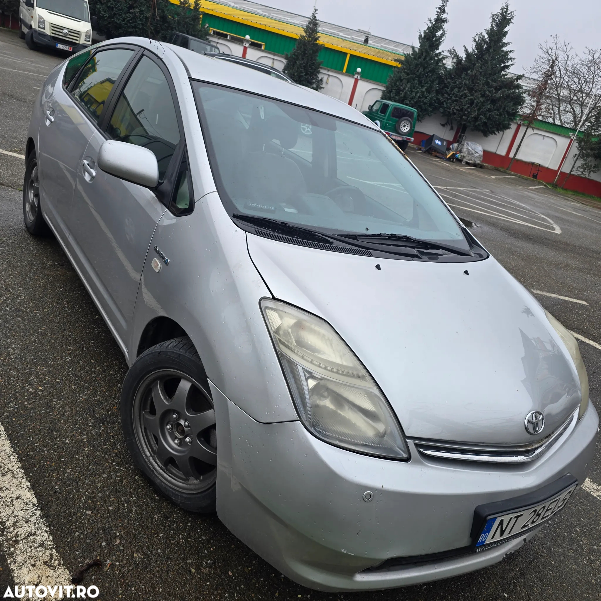 Toyota Prius - 3