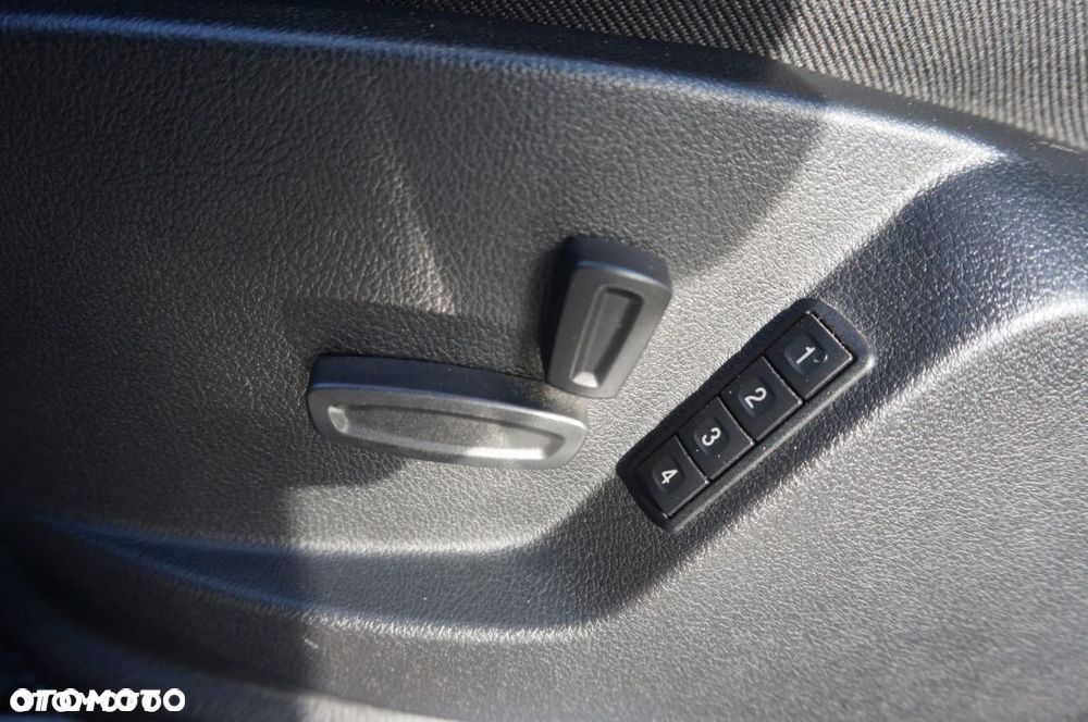 Ford S-Max 2.0 Trend - 4