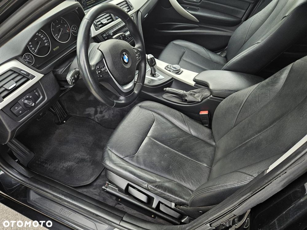BMW Seria 3 - 35