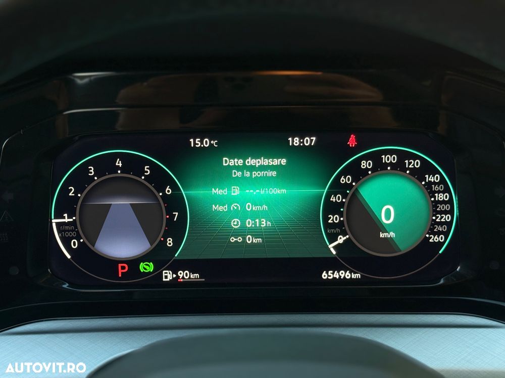 Volkswagen Golf 1.5 eTSI ACT DSG MHEV Life - 37