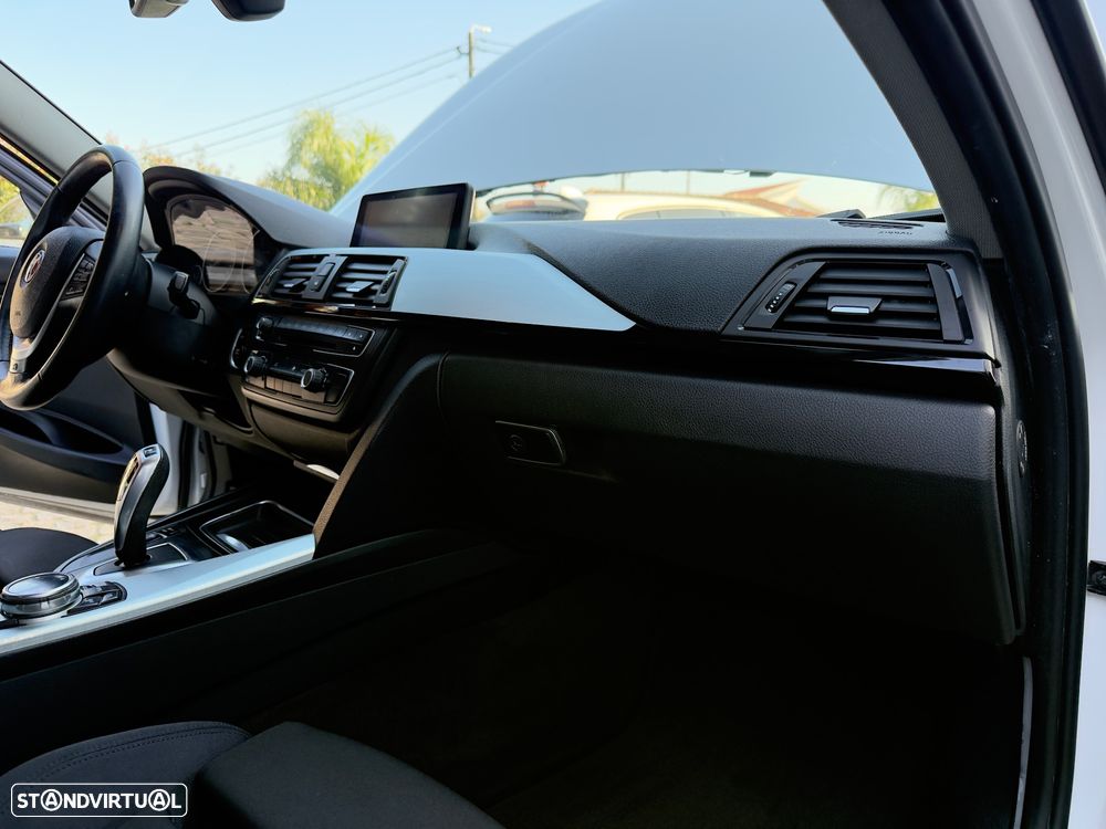 BMW 318 d Auto Pack M - 58