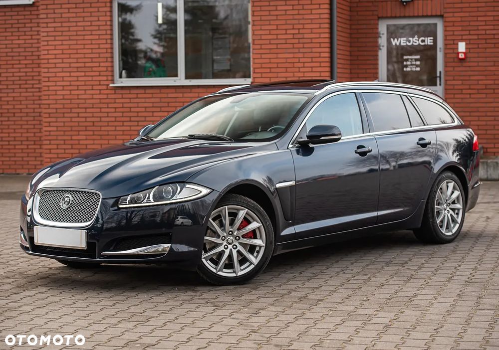 Jaguar XF 2.2 - 7