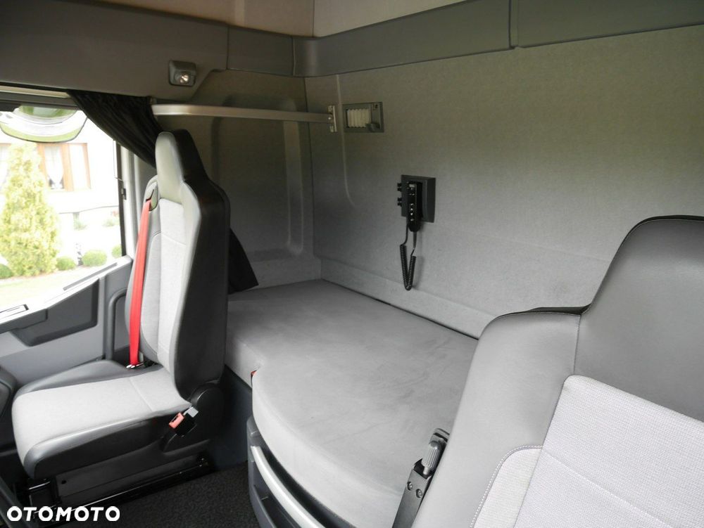 Renault T 440 / 13 L / Standard - 17