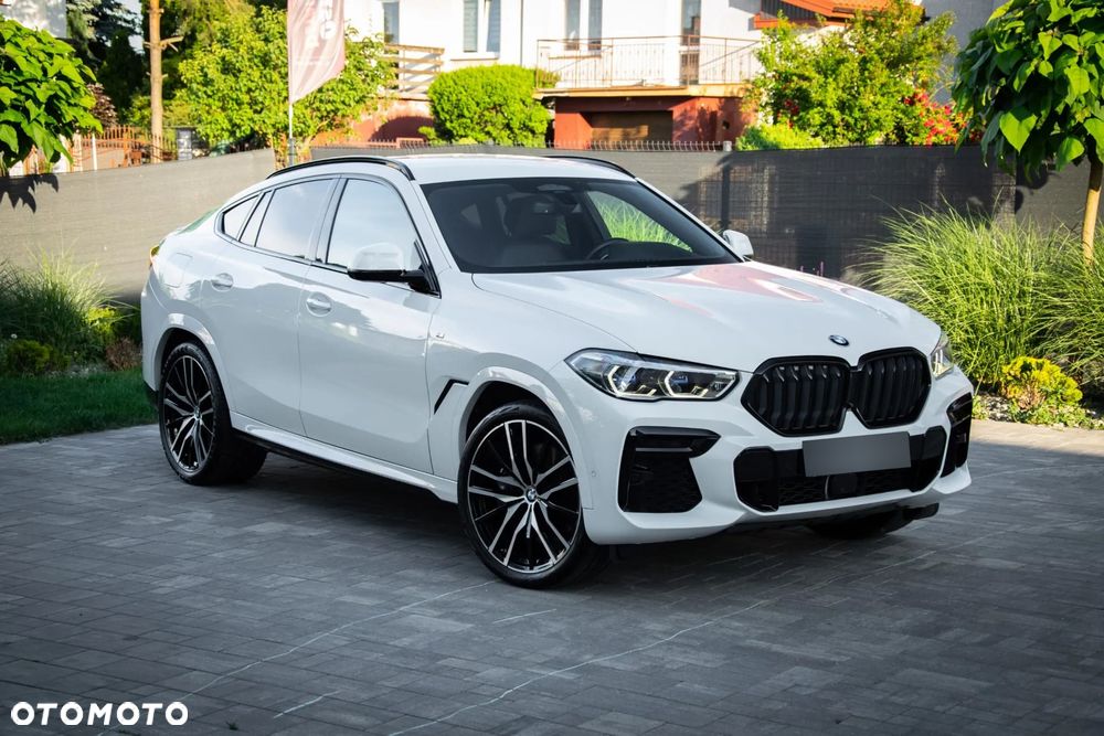 BMW X6 xDrive40d mHEV - 9