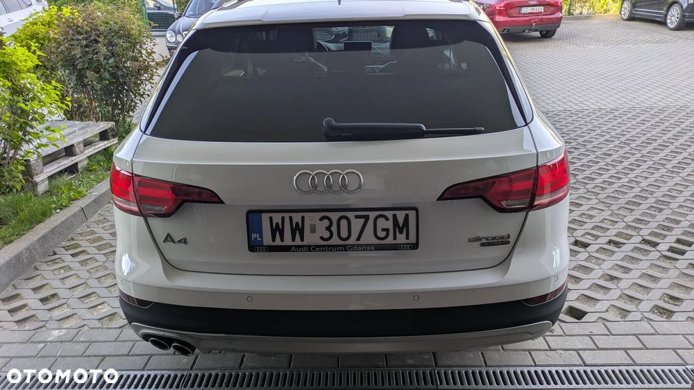 Audi A4 Allroad 2.0 TDI Quattro S tronic - 36