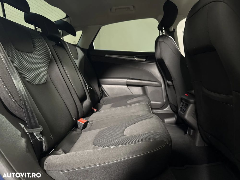 Ford Mondeo - 13