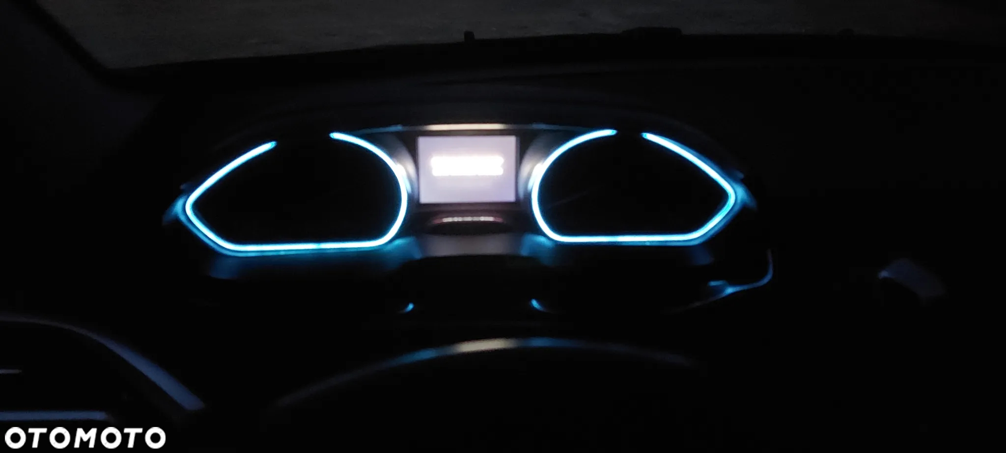 Peugeot 2008 - 21
