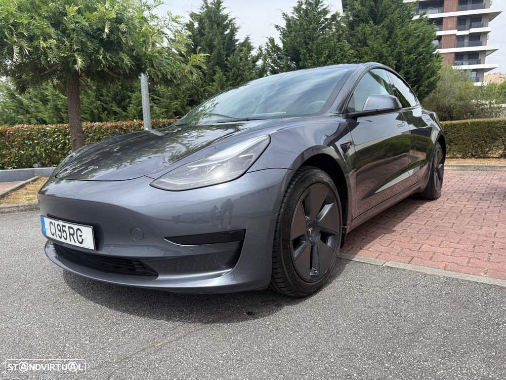 Tesla Model 3 Standard Range Plus RWD - 2