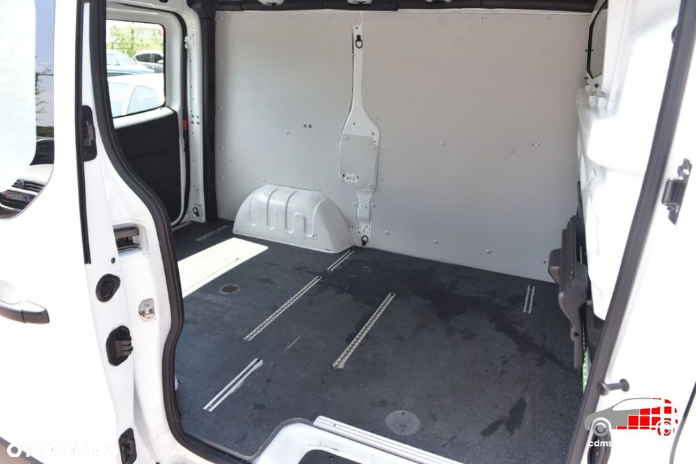 Renault Trafic - 19