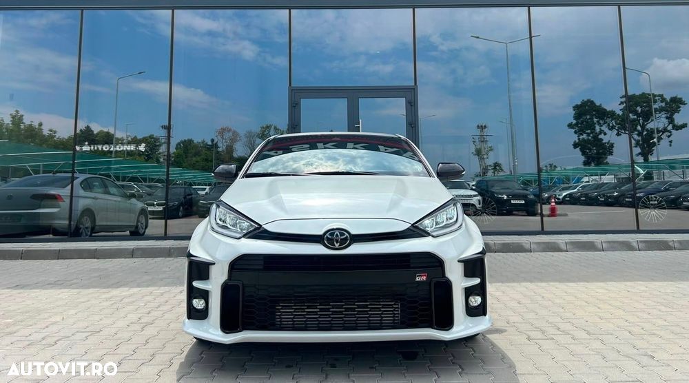 Toyota Yaris - 11