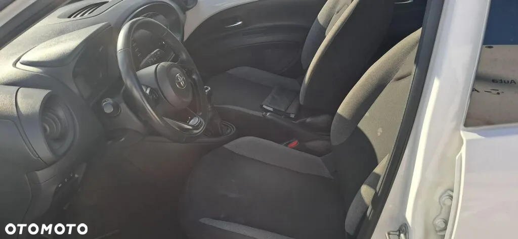 Toyota Aygo X - 17