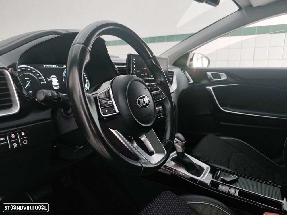 Kia Ceed SW 1.6 GDi PHEV Tech 6DCT - 19