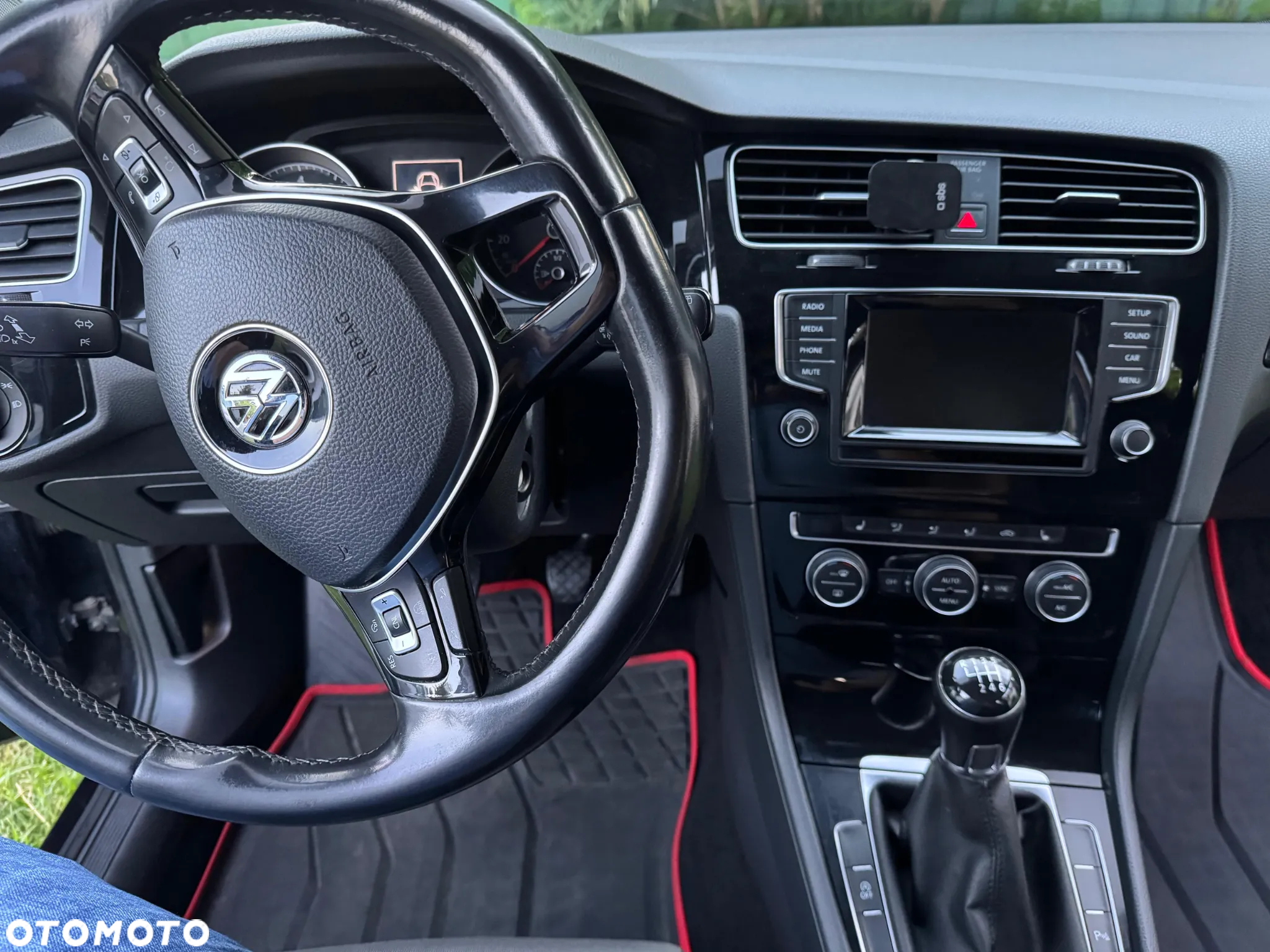 Volkswagen Golf VII 1.4 TSI BMT Highline - 12