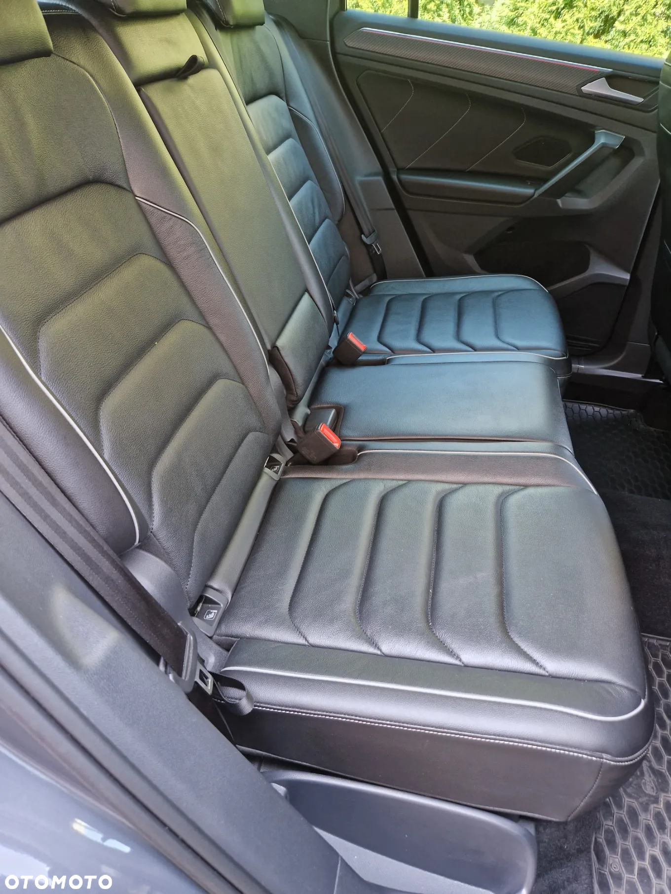 Volkswagen Tiguan 2.0 TDI SCR 4Mot R-Line DSG - 24