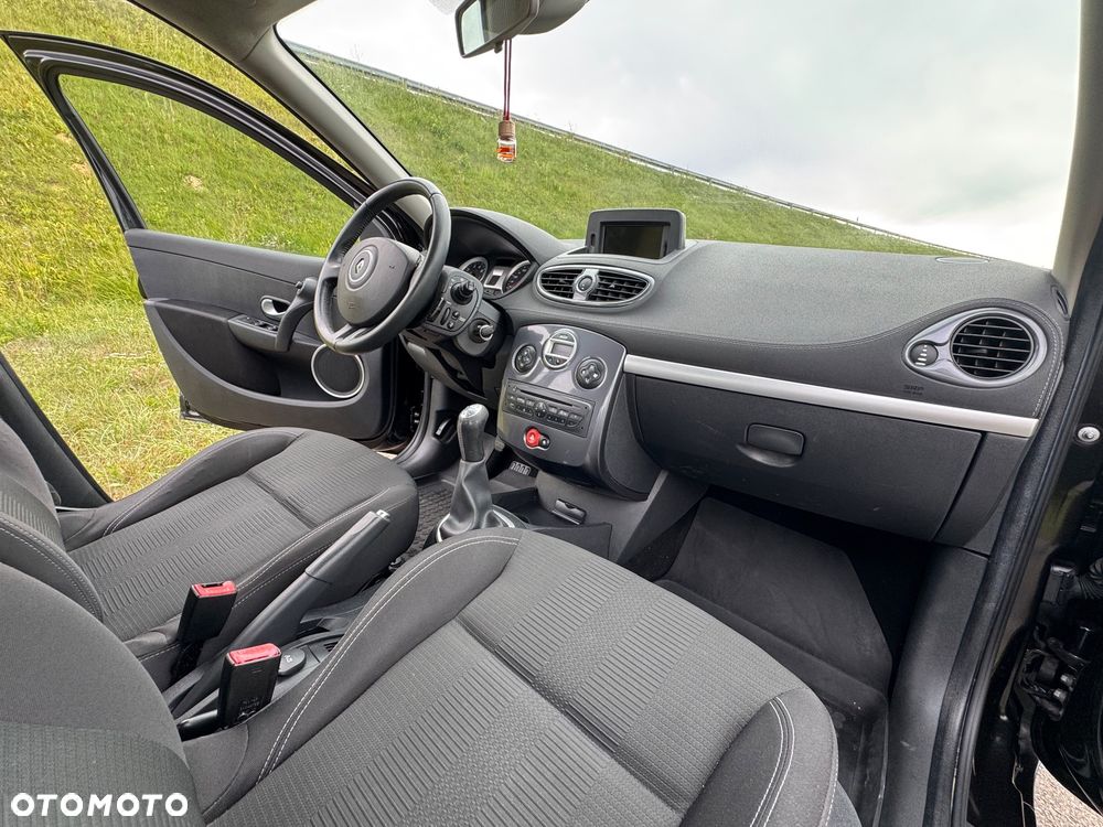 Renault Clio 1.2 TCE Authentique - 24