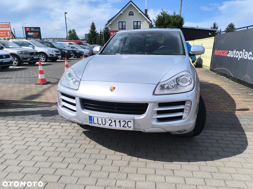 Porsche Cayenne - 25