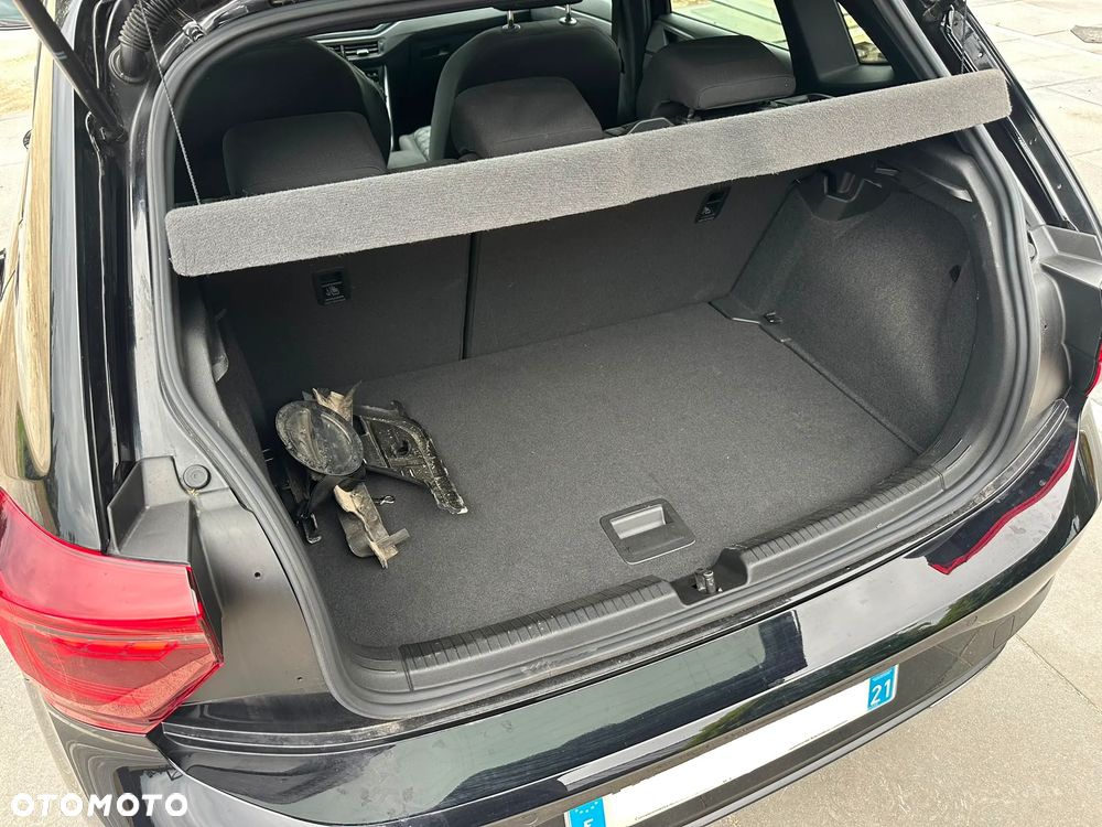 Volkswagen Polo 1.0 TSI OPF R-Line - 22