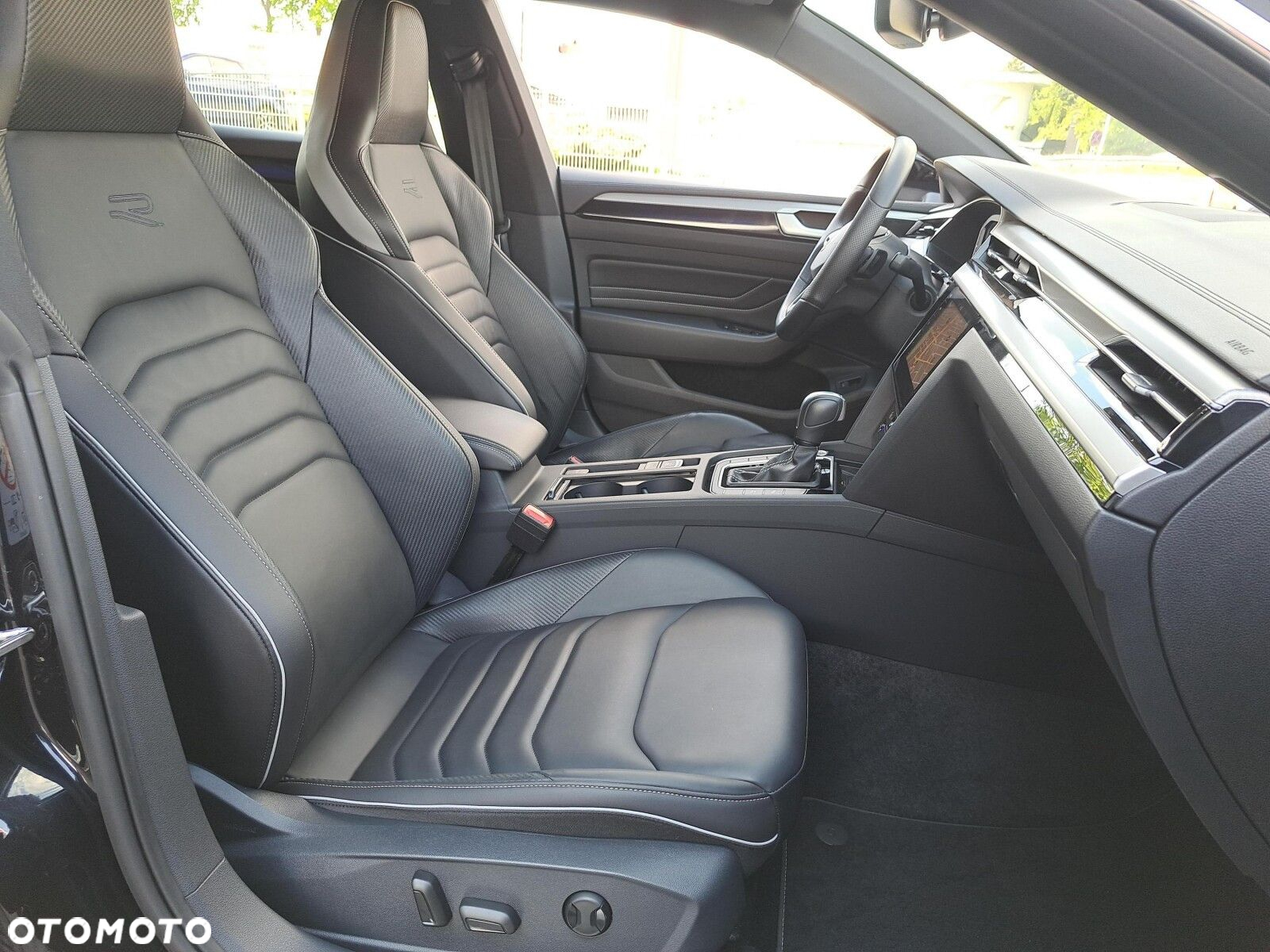 Volkswagen Arteon 2.0 TSI R-Line DSG - 13