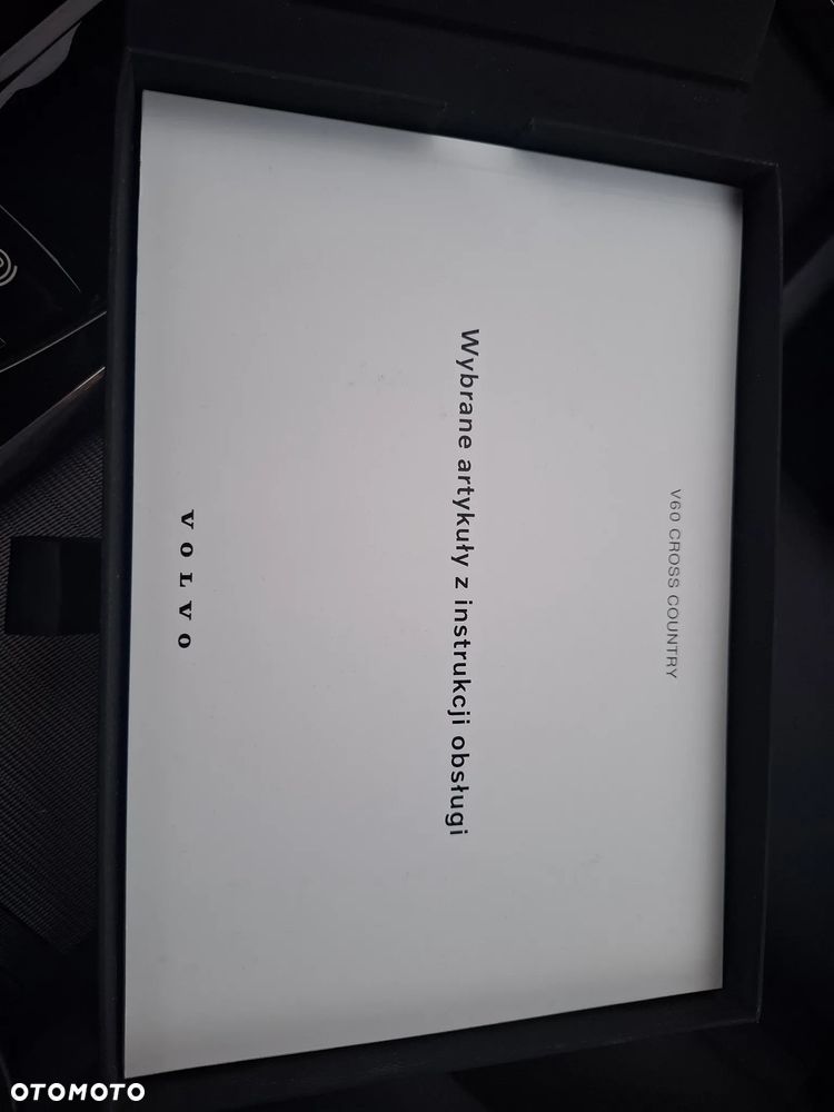 Volvo V60 Cross Country Plus B4 D AWD - 34