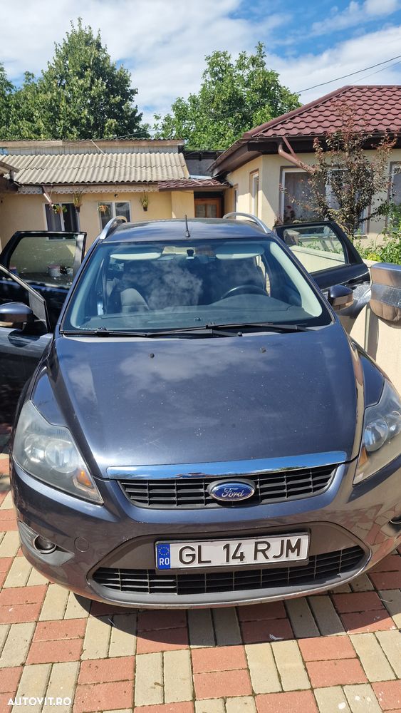 Ford Focus - 1