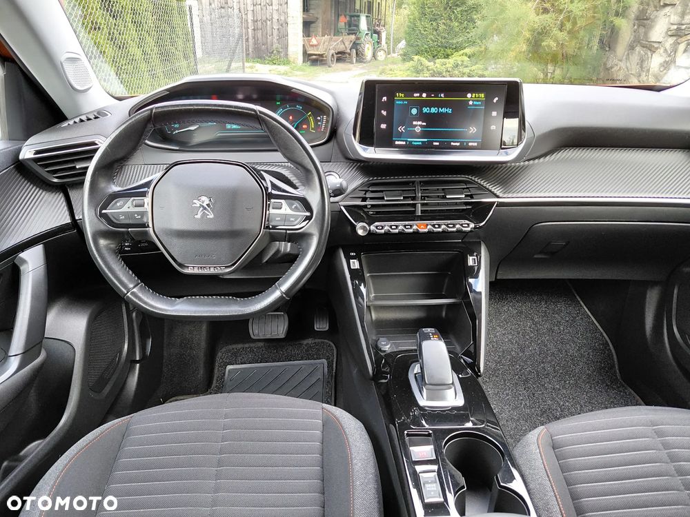 Peugeot 2008 - 11