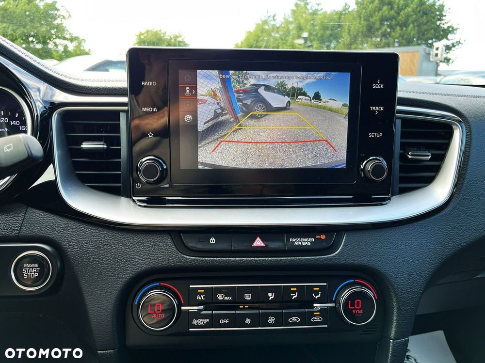 Kia Ceed 1.6 GDI PHEV L DCT - 17
