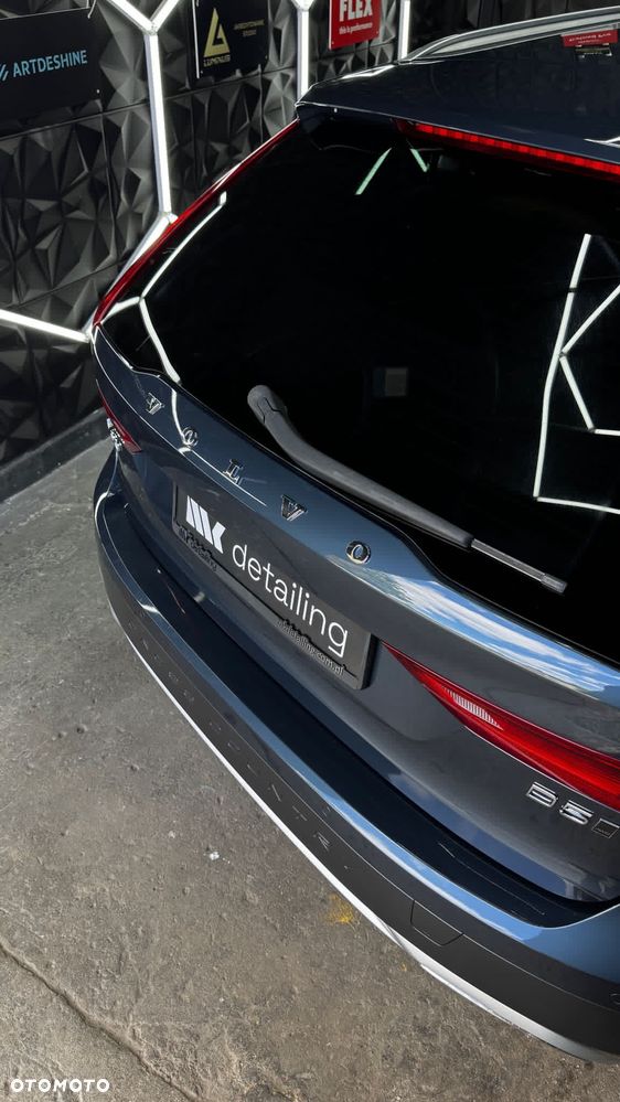 Volvo V90 D5 AWD Momentum - 4