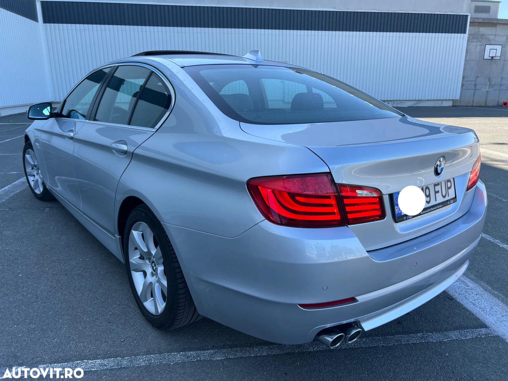 BMW Seria 5 520d - 16