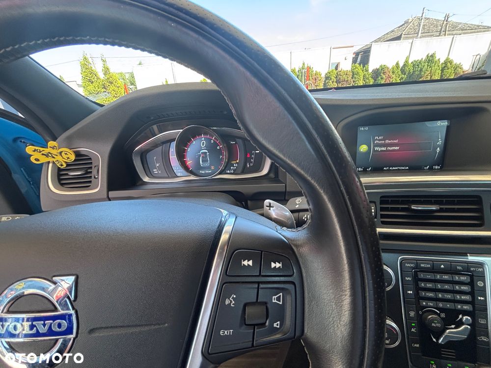 Volvo S60 T6 AWD R-Design Summum - 9