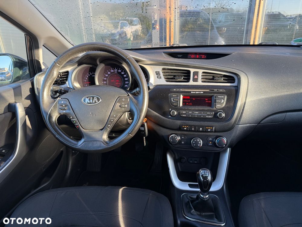 Kia Ceed 1.4 CVVT EX - 14
