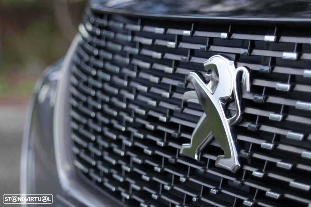Peugeot 2008 1.2 PureTech Allure Pack - 11
