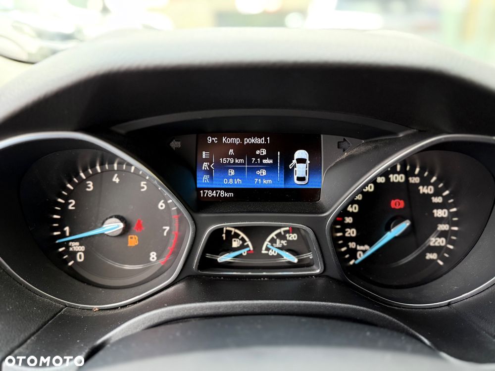Ford Focus - 22