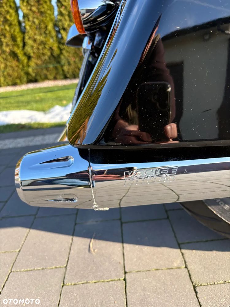 Indian Roadmaster - 10