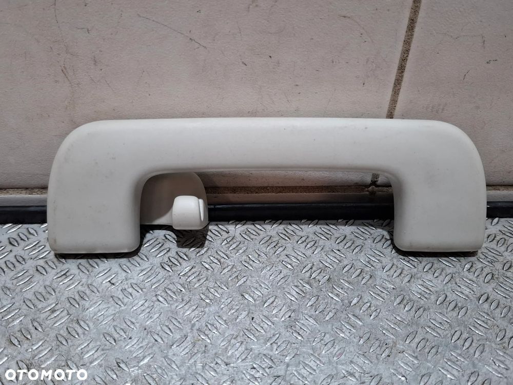 Rączka podsufitki Audi A6C7 A7 A7 A5 A4 lewy tył nr 8K0857607B - 1