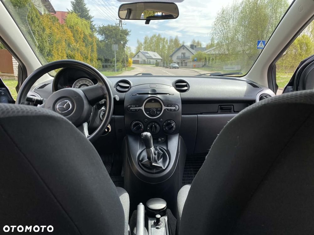 Mazda 2 - 9