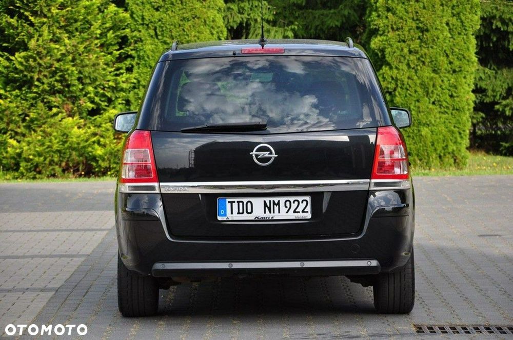 Opel Zafira 1.8 Cosmo - 14