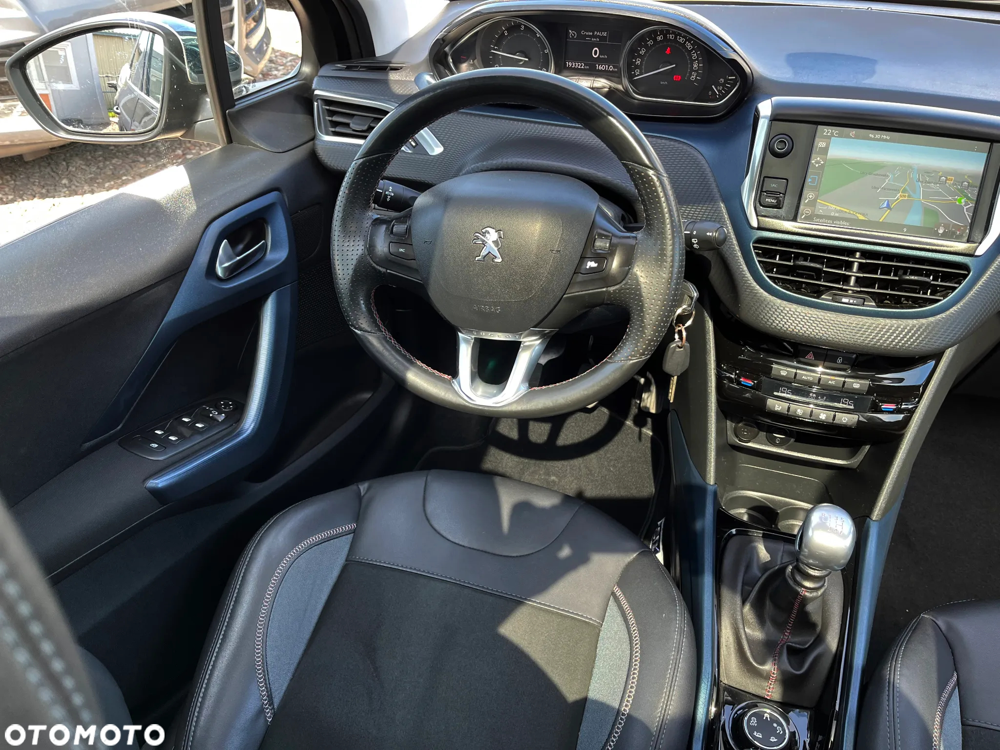 Peugeot 2008 - 18
