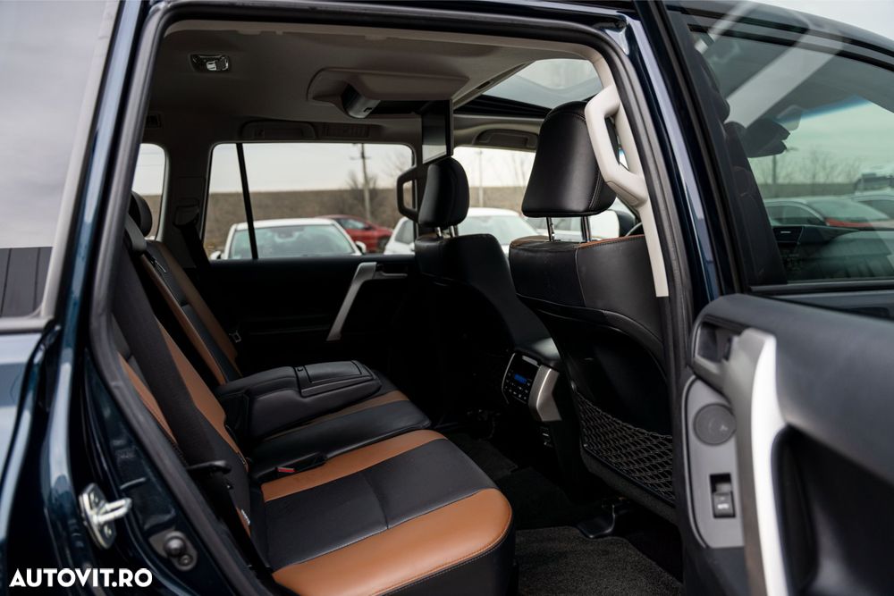 Toyota Land Cruiser 2.8l D-4D 204 CP A/T 7 locuri Luxury AVS Black - 19