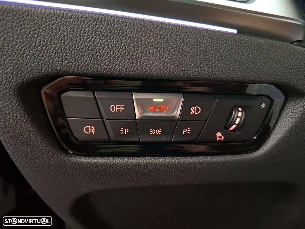 BMW 320 e Line Sport Auto - 18