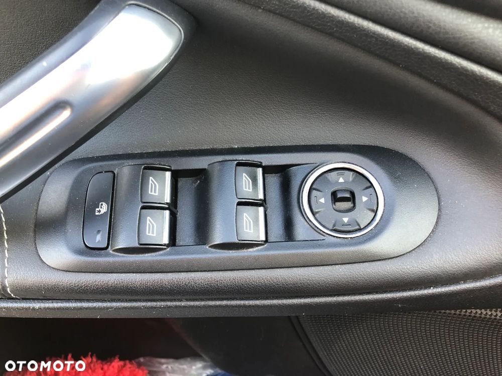 Ford S-Max 2.0 TDCi DPF Titanium - 12