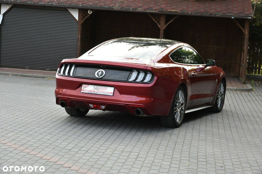 Ford Mustang - 21