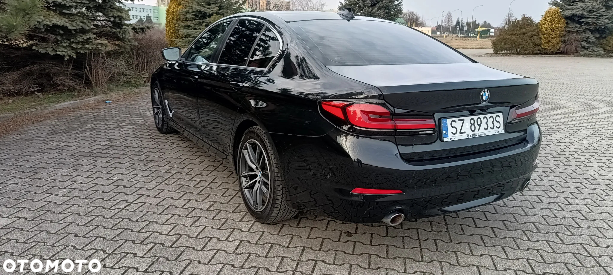 BMW Seria 5 518d - 15