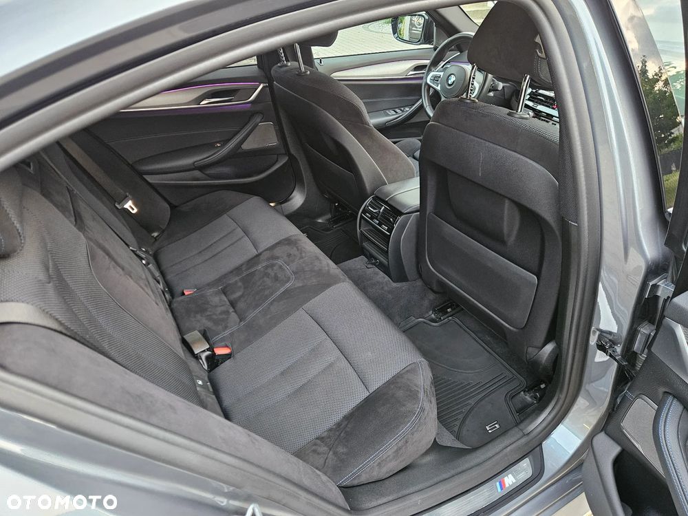 BMW Seria 5 530e iPerformance M Sport sport - 13