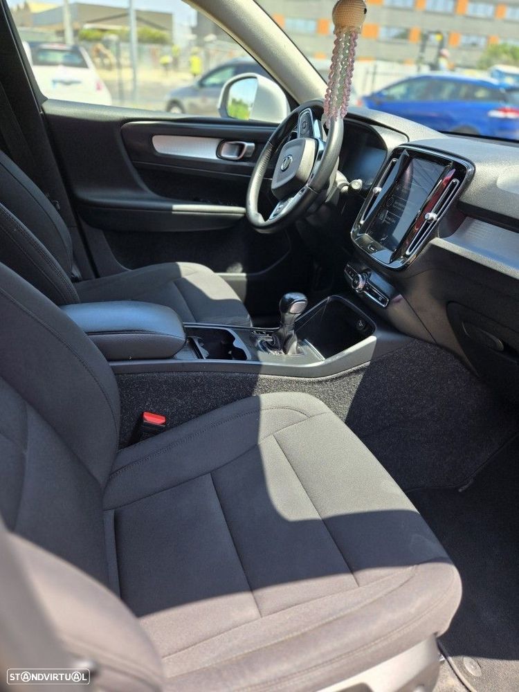 Volvo XC 40 1.5 T2 Momentum - 8