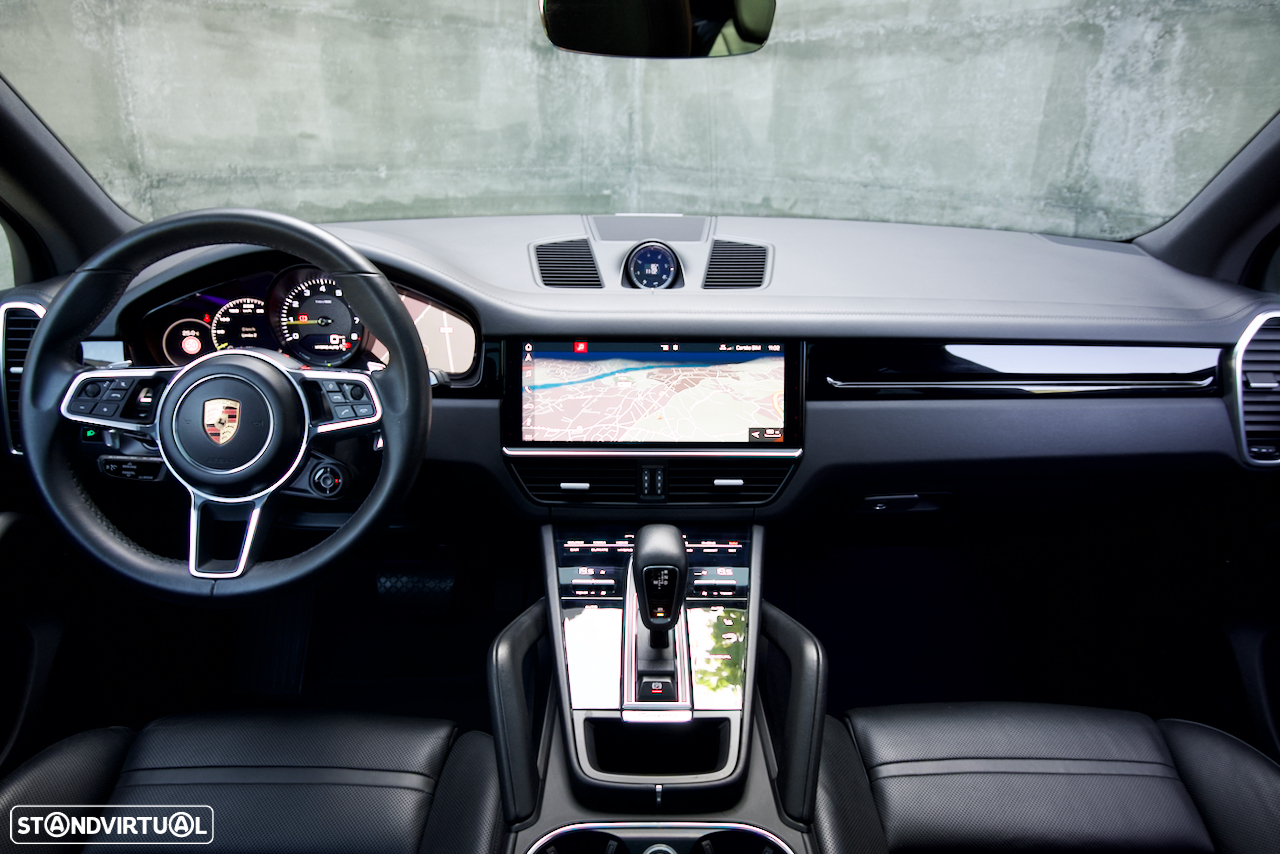 Porsche Cayenne E-Hybrid - 33