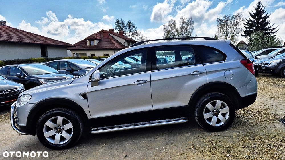 Chevrolet Captiva 2.4 LS - 19