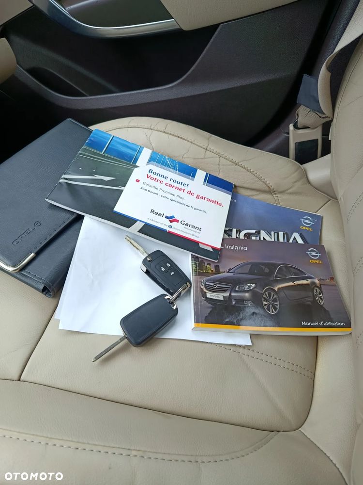 Opel Insignia - 15
