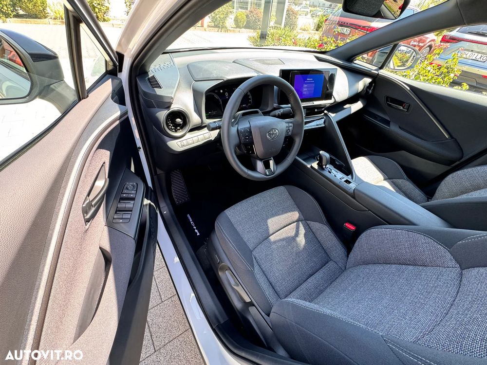 Toyota C-HR 2.0 HEV 180 CP 4x2 CVT Dynamic - 23