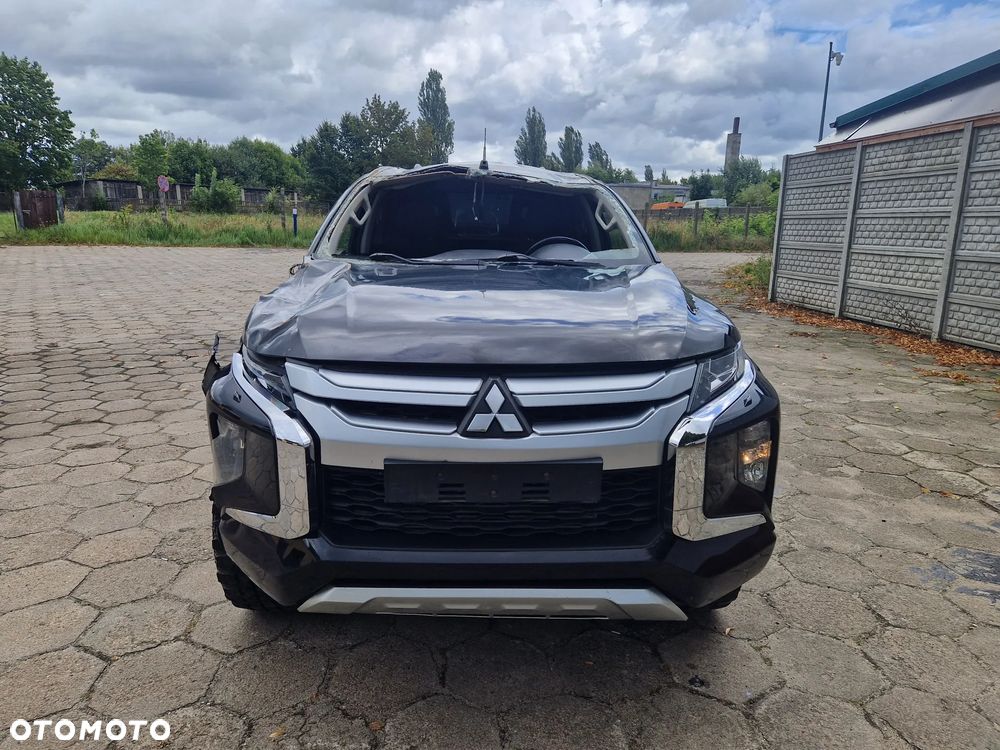 Mitsubishi L200 - 2